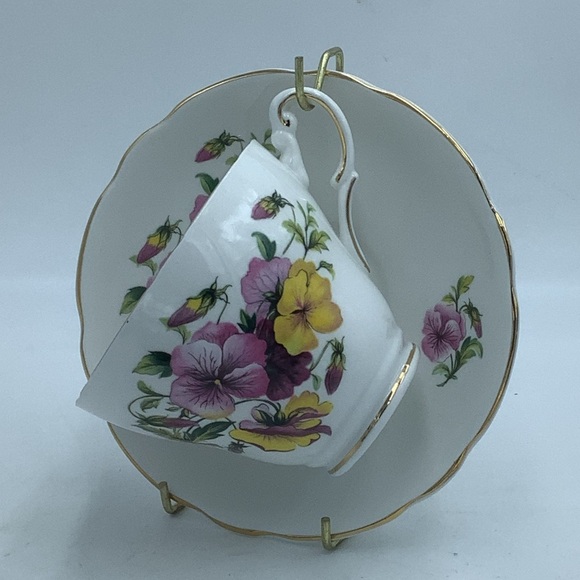 Regency English Bone China Pansy Teacup and Saucer - Picture 1 of 12